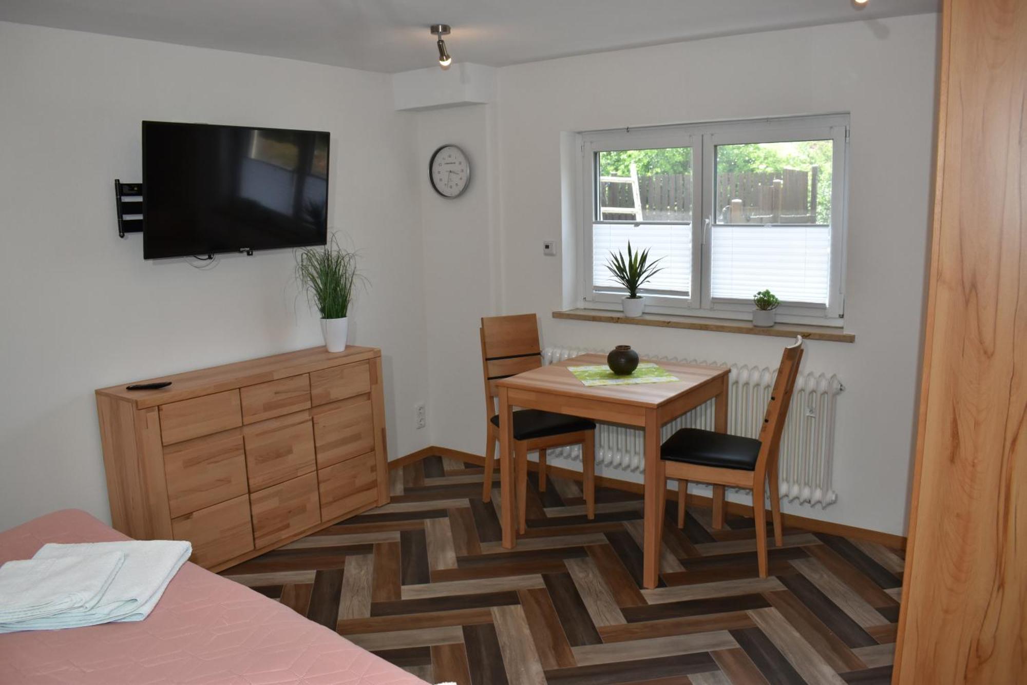Ferienwohnung Am Steigerwaldrand Sugenheim Exterior photo